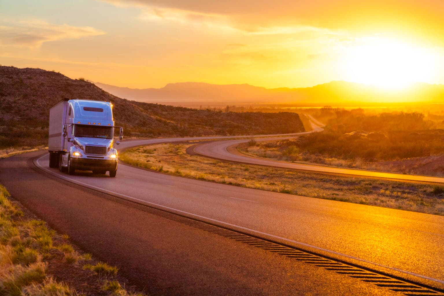 U.S. Trucking Industry Faces Challenges in 2024 Amid Shifts in Freight and Trade Dynamics