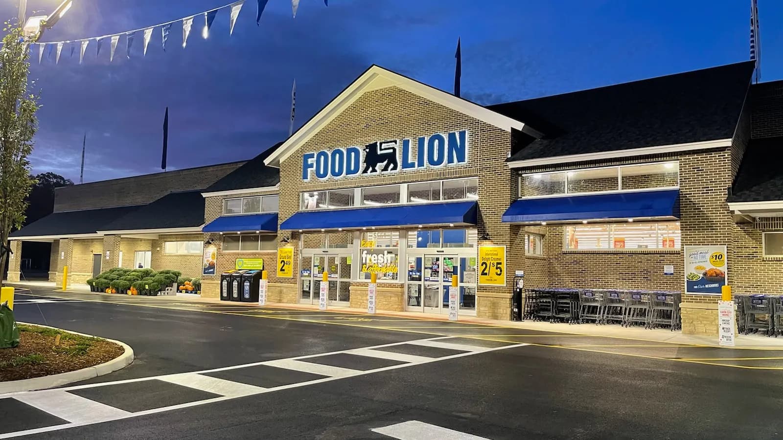 Ahold Delhaize USA and Blackstone Credit & Insurance agree lease-back for Burlington automated DC