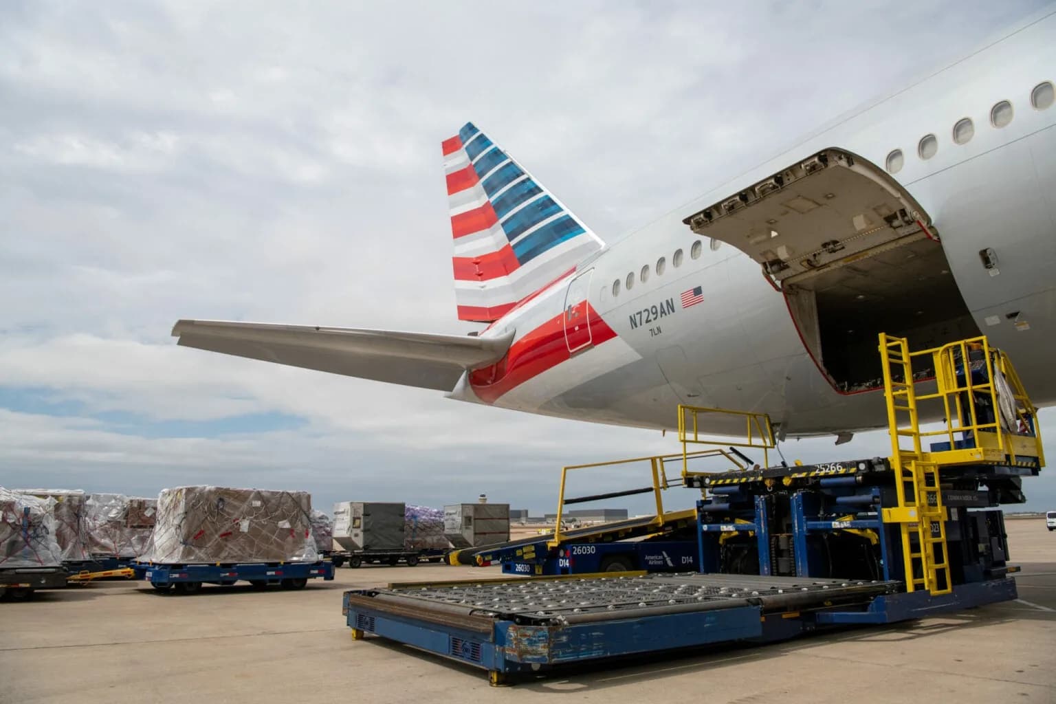 How AI is Transforming Logistics in Air Cargo Operations