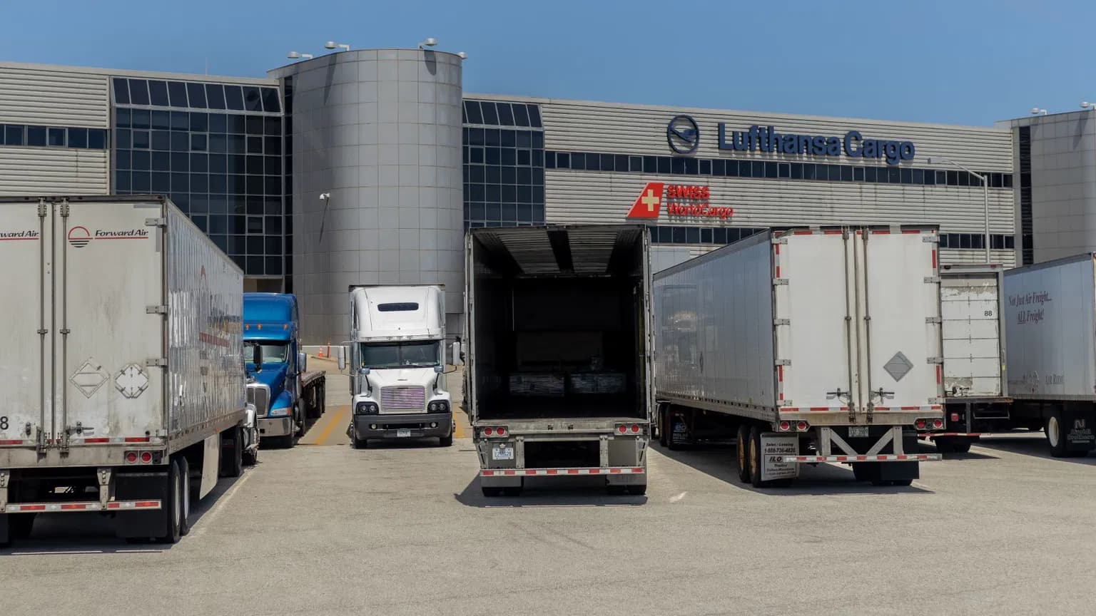 Addressing Air Cargo Infrastructure Challenges for Enhanced Logistics