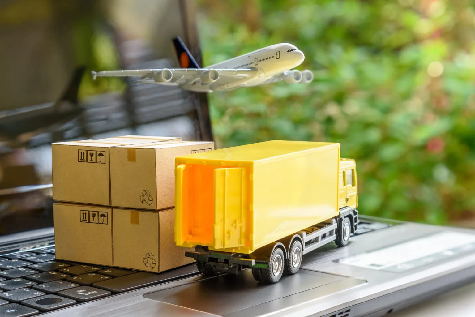 How Innovations are Fixing Inefficiencies in Air Cargo Trucking