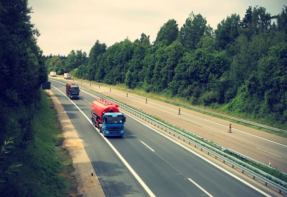 Armenia Sees 2% Freight Traffic Growth While Passenger Travel Falls 2.1% in First Ten Months of 2025