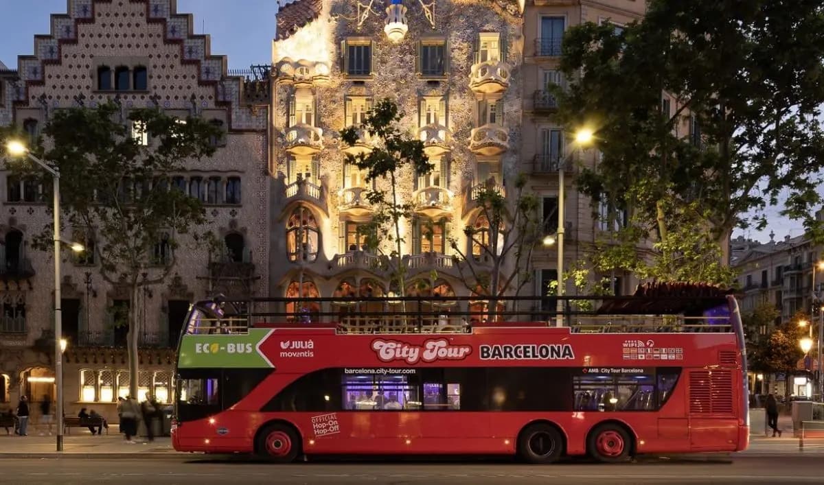 Discover Barcelona's Nightlife with the New Barcelona Night Tour