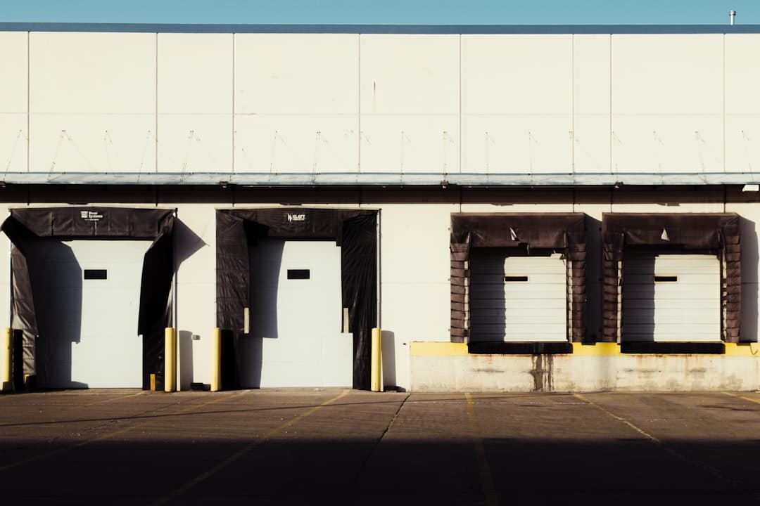 The Biggest Warehouses in the World in 2026, Ranked (Size vs Throughput)