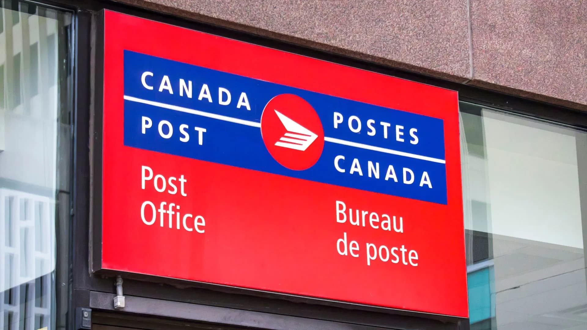 Examining Canada Post's Labor Challenges: Implications for the Logistics Sector
