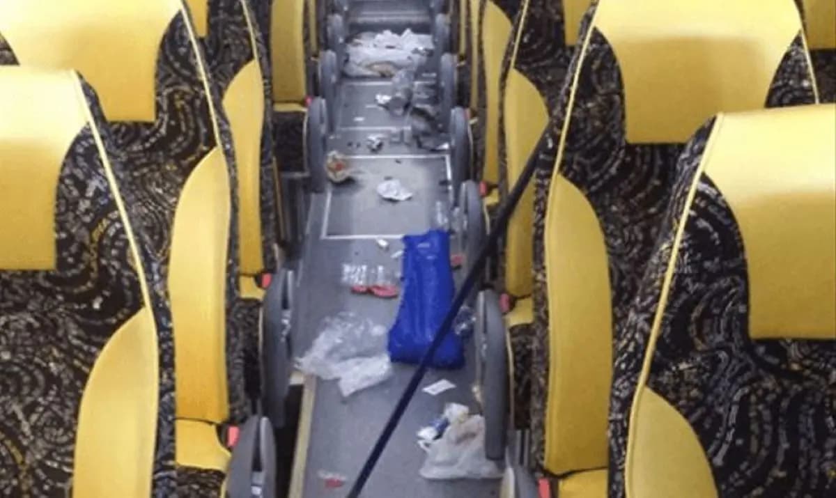 The Hidden Struggle of Bus Cleanliness in Charter Transportation