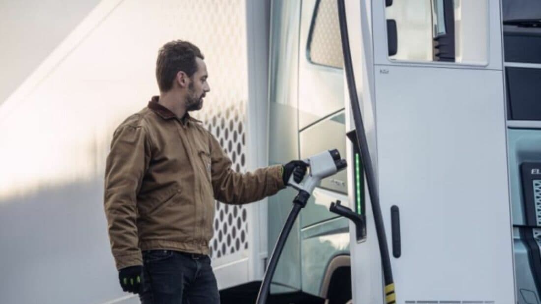 Meeting the 2025 CO2 Reduction Goals: How Europe's Top Heavy-Duty Vehicle Makers Are Shaping Freight Transport