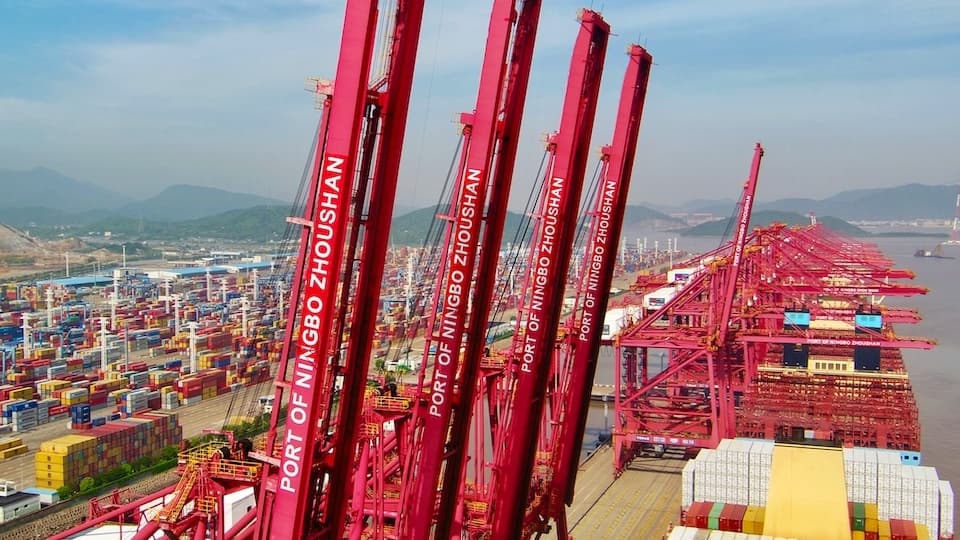Navigating Rising Shipping Rates and Sailings Adjustments Along the Asia-US Trade Corridor