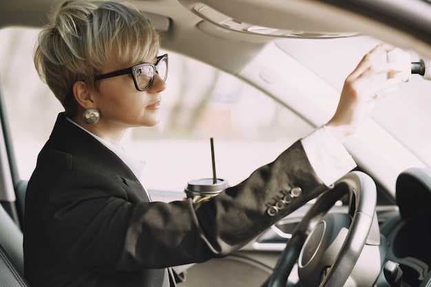 DOT Boss Says Speed-Limiter Proposal Is Due Next Month - What It Means for Road Safety