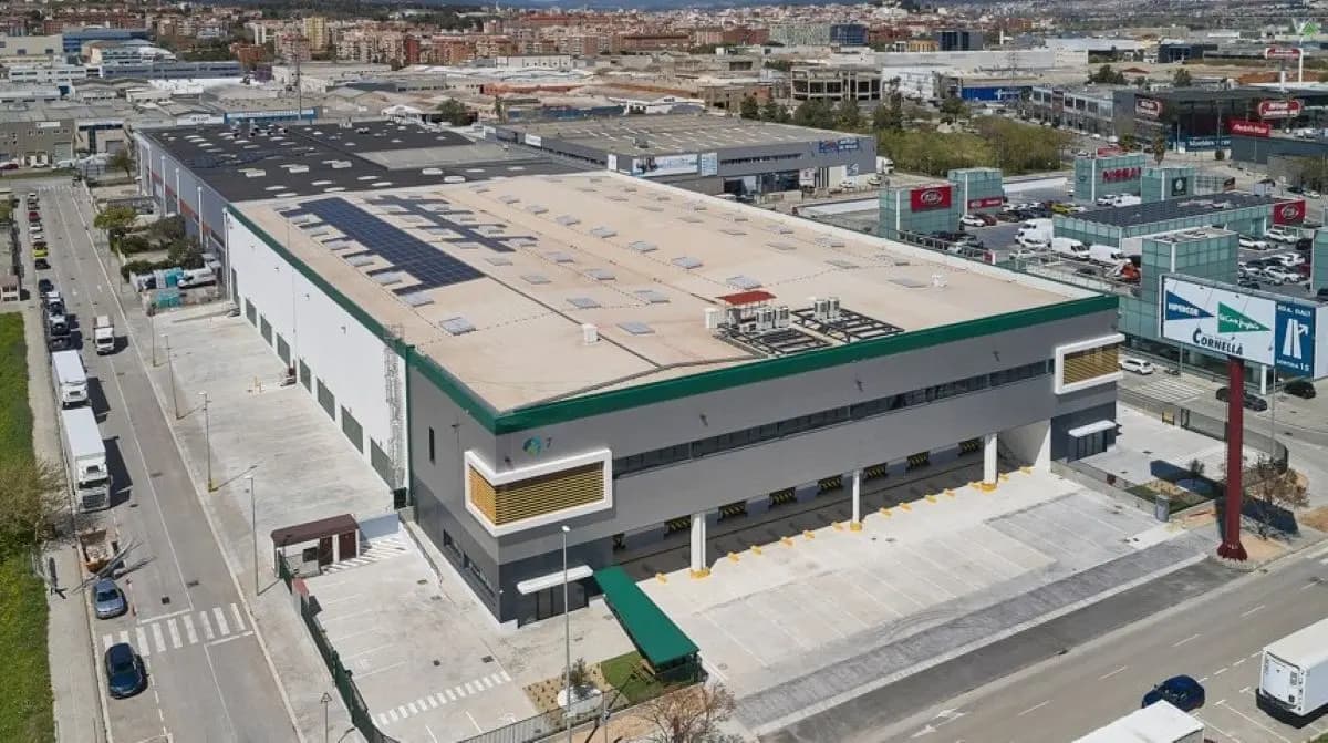 Expanding E-commerce: The Surging Demand for Logistics Space