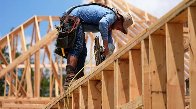 U.S. Economy Experiences Unexpected 3% Growth in Second Quarter