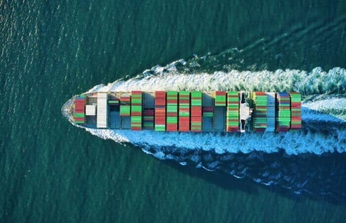 Essential Features to Consider in Freight Forwarding Software for Singapore