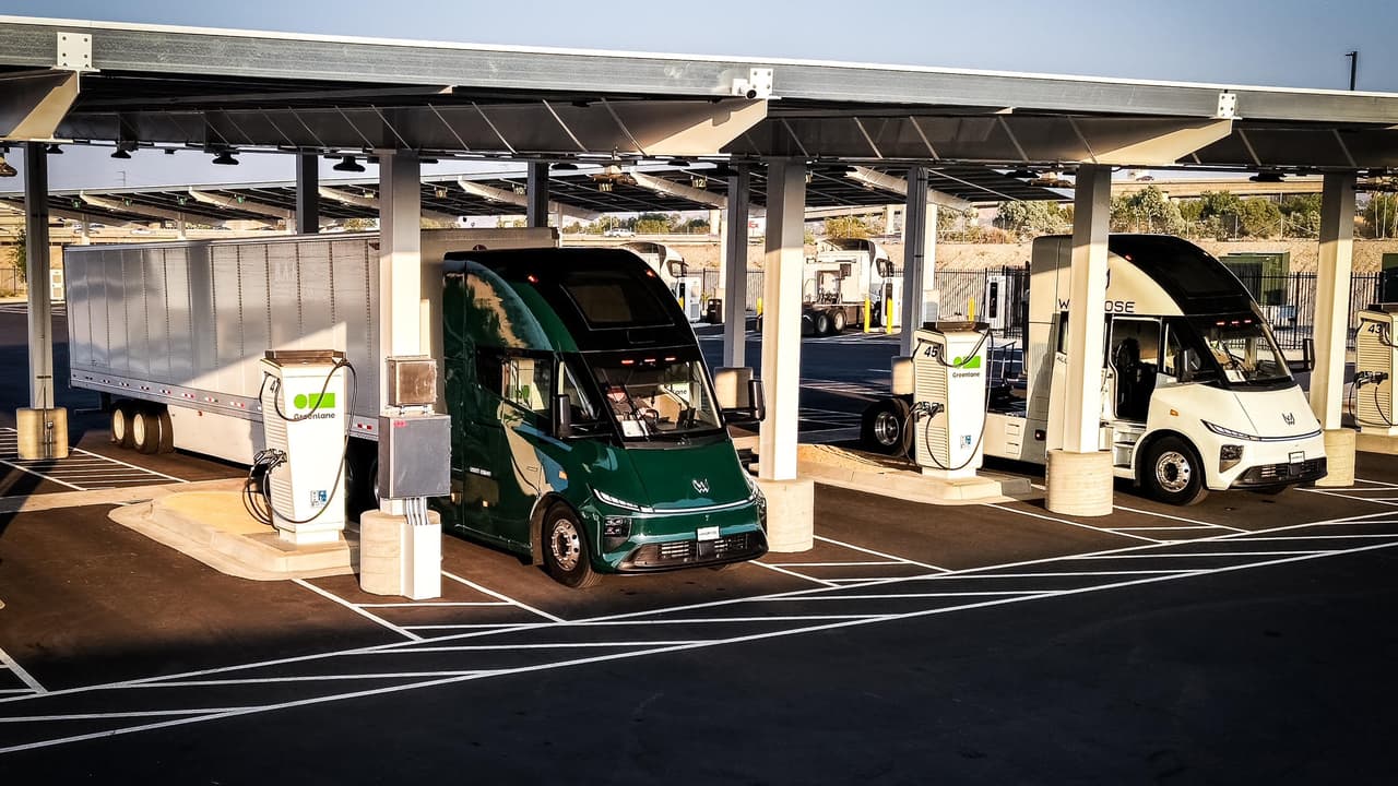 Greenlane partners with Windrose to provide complimentary charging for Windrose Global E700 buyers