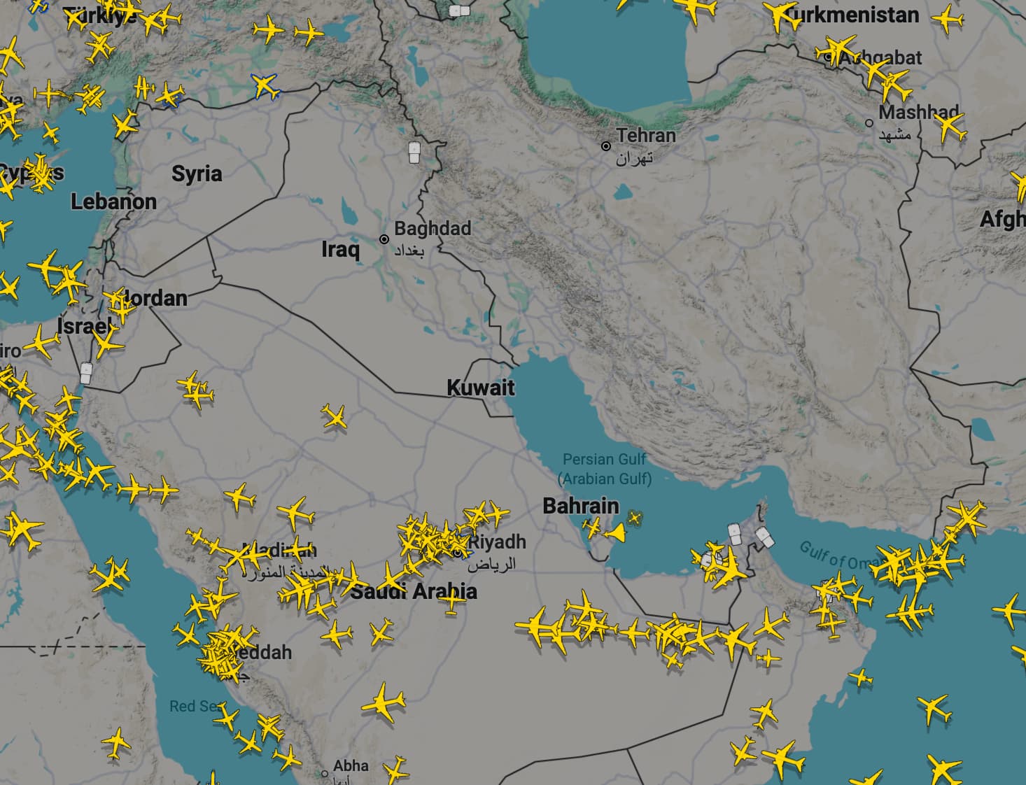 Gulf hubs ground flights: Dubai, Doha and Abu Dhabi face mass cancellations and cargo disruption