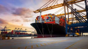 Local Shipping Store Achieves International Recognition for Shipping Excellence