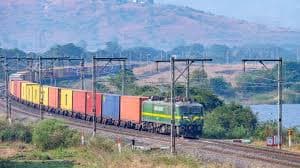 How Kashmir’s New Cargo Train to Delhi Is Revolutionizing Fruit Freight and Grower Prosperity