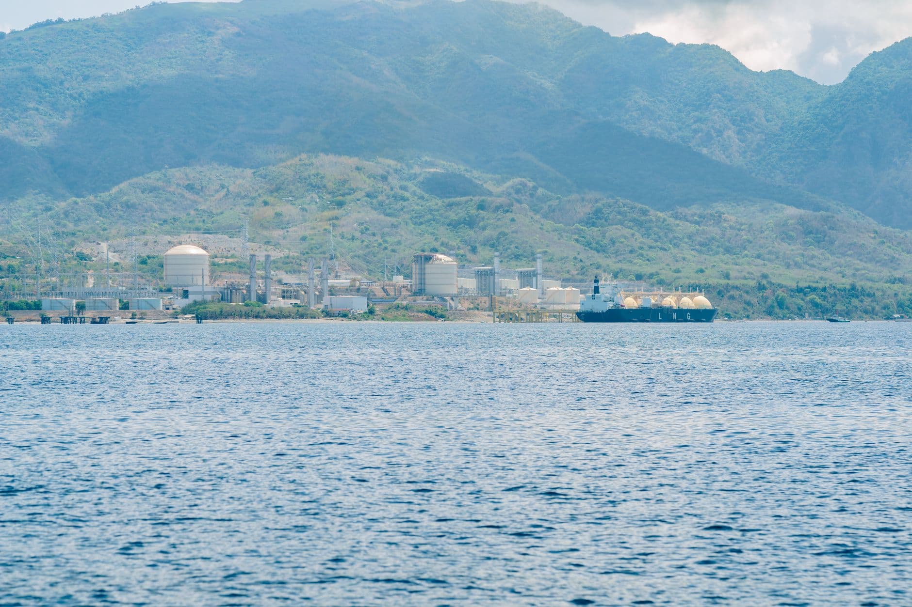 The World's Largest LNG Export Terminals in 2026, Ranked (After the Ras Laffan Strikes)