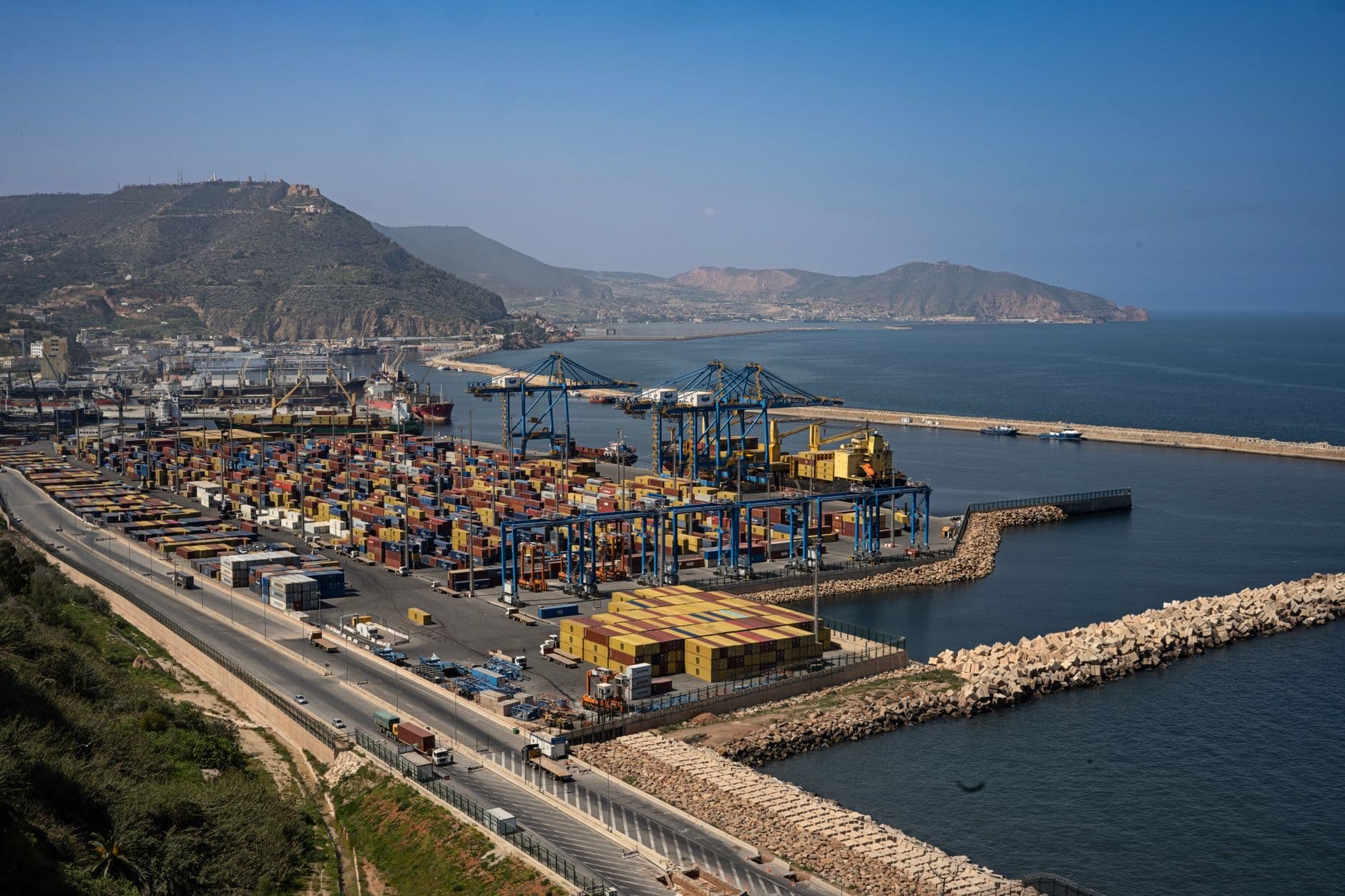 Morocco as Europe’s Nearshoring Hub: Tanger Med, the Automotive Boom and a 2026 Sourcing Playbook