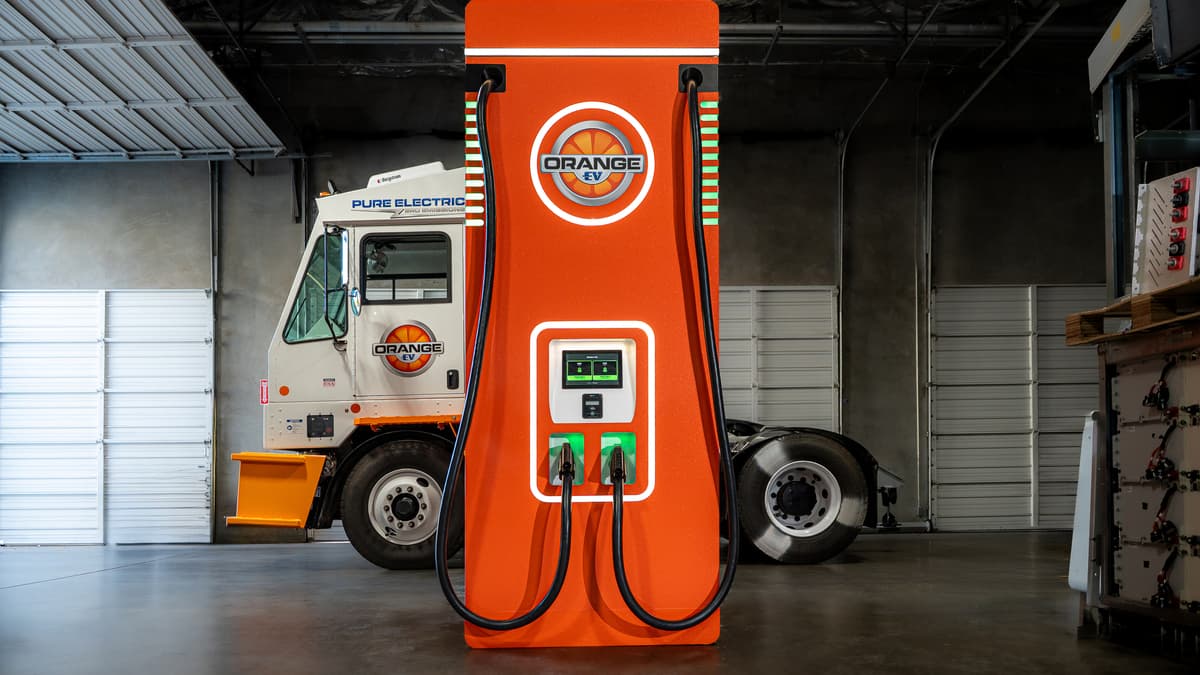 Orange EV and OptiGrid Reveal Innovative Orange Juicer Battery-Integrated DC Fast Charger to Enhance Fleet Electrification