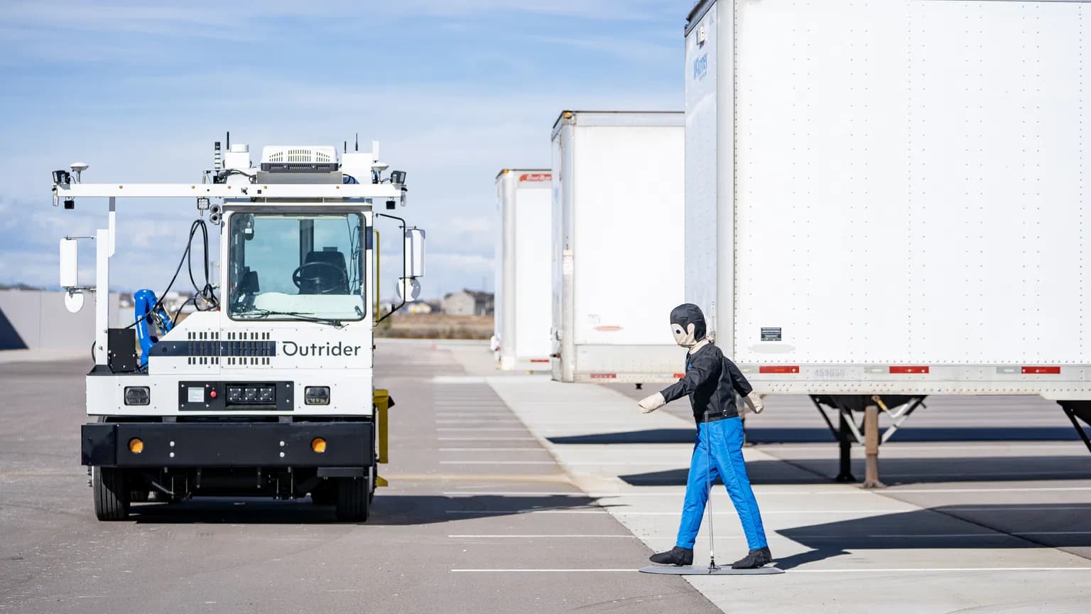 Revolutionizing Yard Operations with the First Driverless Safety System