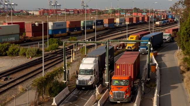 U.S. July Customs Revenue Soars, But Budget Deficits Grow