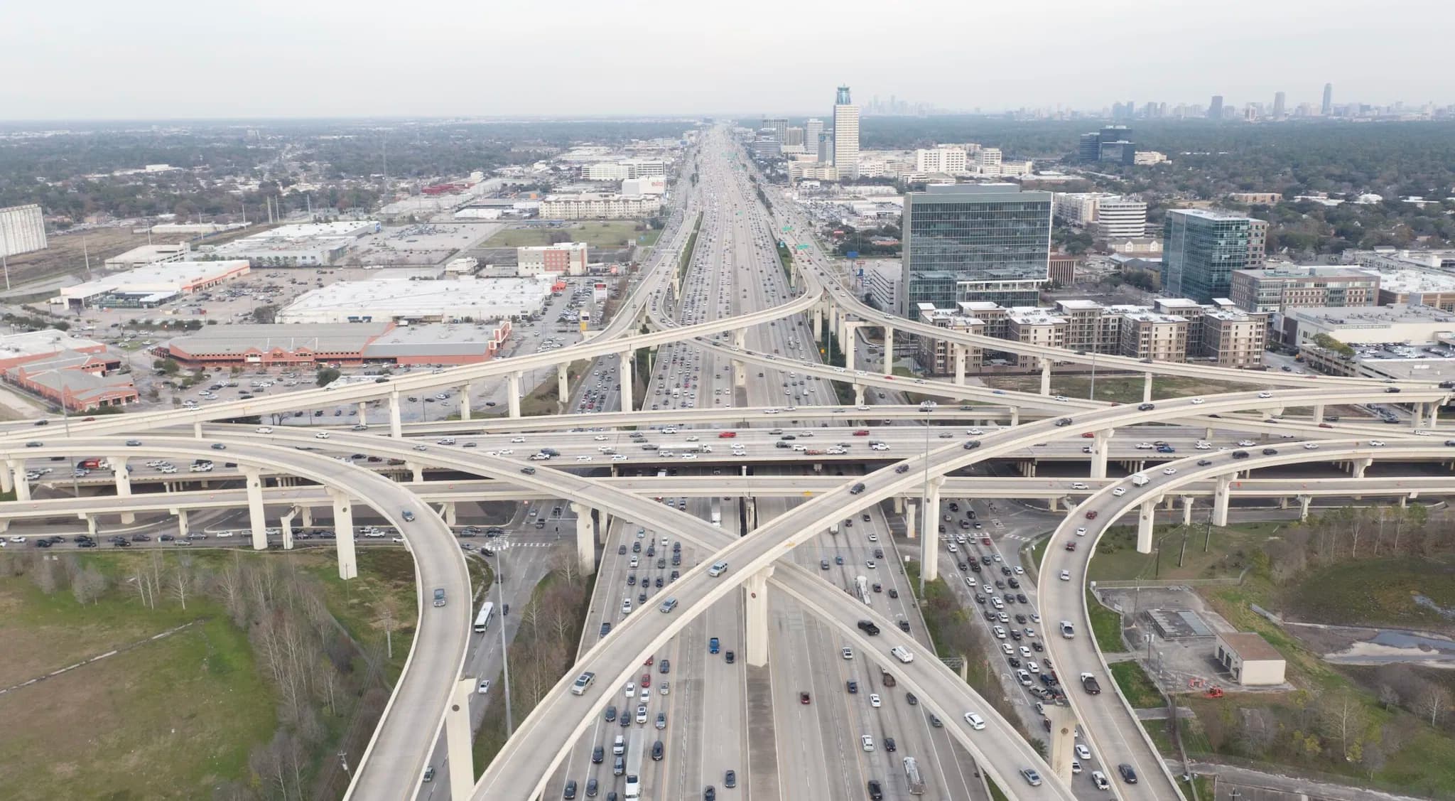 DAT's Strategic Move to Transform Freight Payments and Logistics