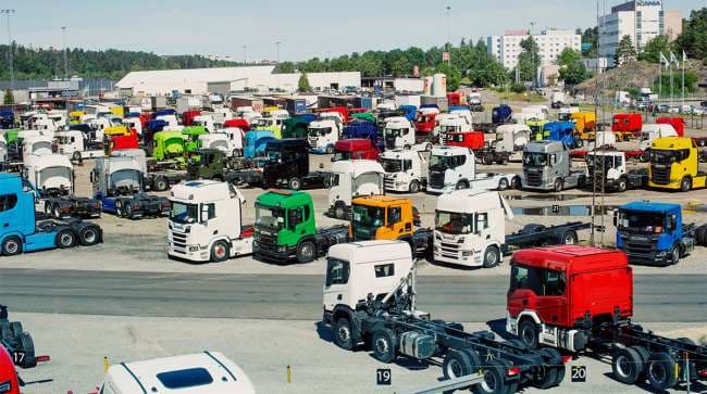 Čínská továrna společnosti Scania v hodnotě 2,3 miliardy USD signalizuje větší přesuny ve výrobě a logistice nákladních vozidel