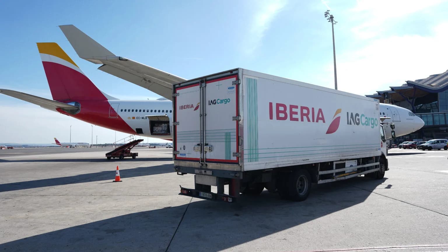 How IAG Cargo's Cold Chain Logistics Enhances Spain’s Mediterranean Aquaculture Exports