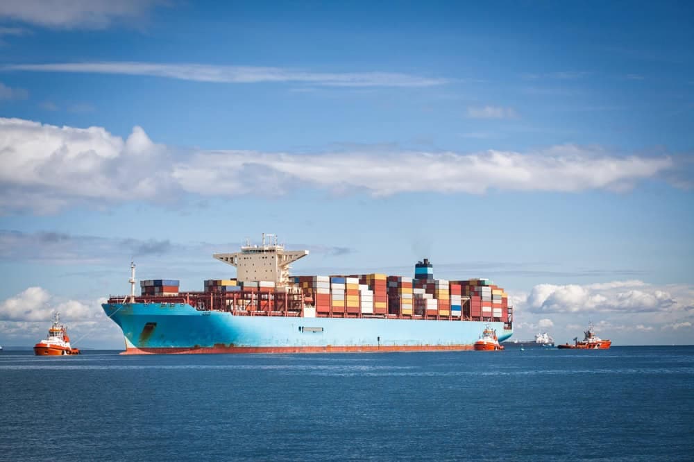 From Strapping to ISO Containers: Evolution of Unitization and Its Logistics Impact