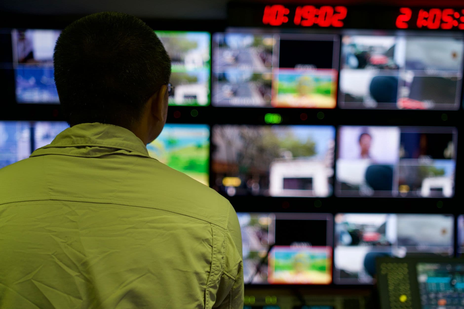 Supply Chain Control Tower in 2026: Build, Buy, or Admit It Is a Dashboard