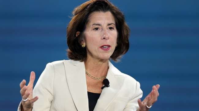 Why Gina Raimondo Believes Trump’s Tariffs Will Stick Around and What It Means for Trade and Logistics