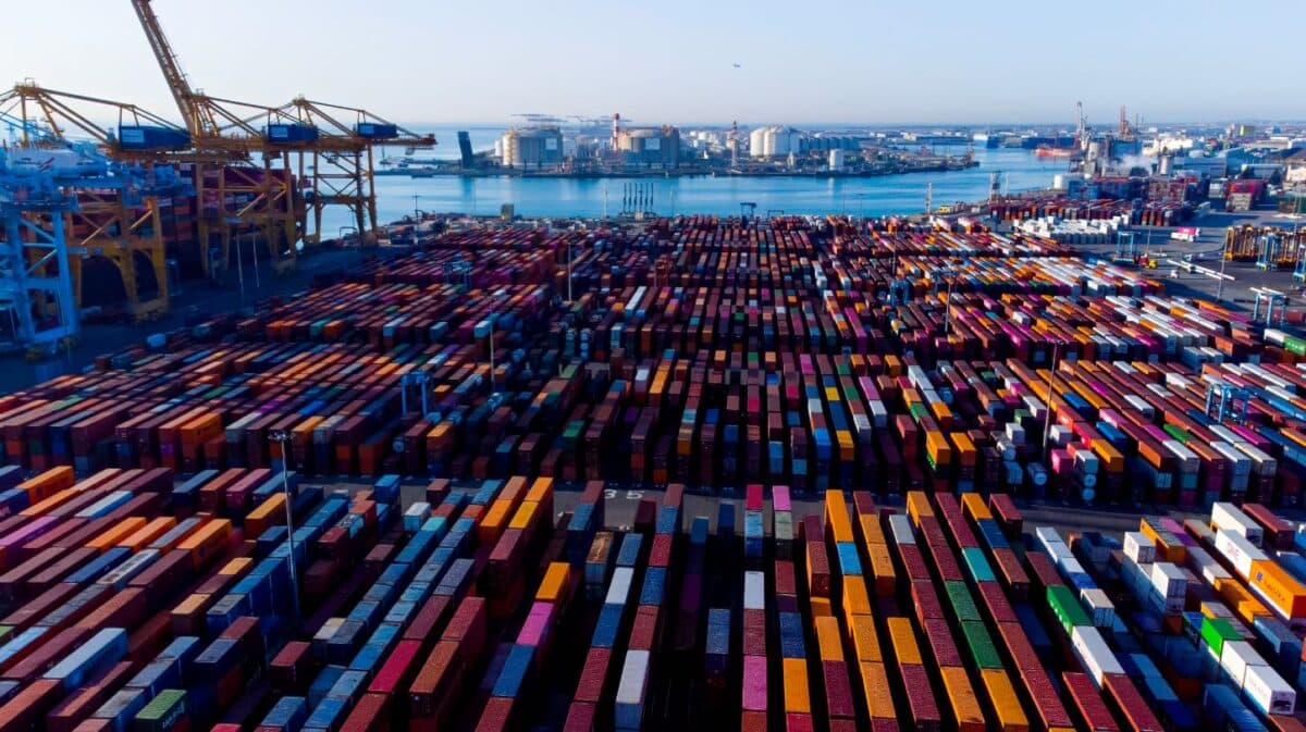 Majority of UK Logistics Firms Expect Tariffs to Affect Operations