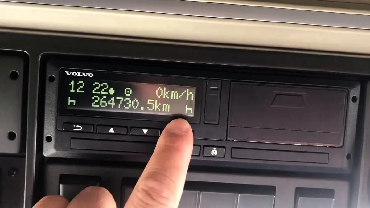 Major Changes for Over 30,000 Trucks: New Tachograph Requirements Ahead