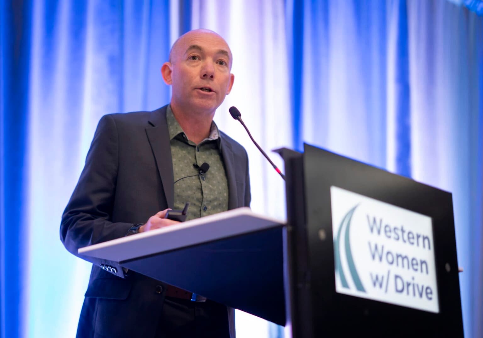 Empowering Women for an Inclusive Future in Trucking and Logistics