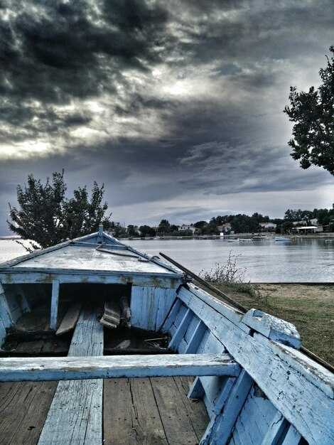 Which cyclone had the largest death toll among American records?