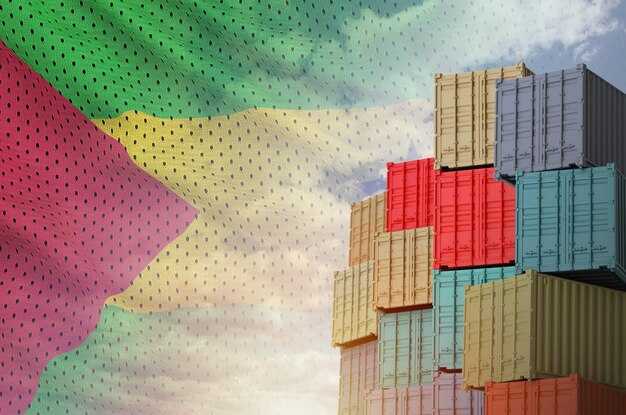 تغييرات كبيرة في تحالفات شحن الحاويات لعام 2025 - التأثيرات واستراتيجيات التكيف تغييرات كبيرة في تحالفات شحن الحاويات لعام 2025: الآثار واستراتيجيات التكيف