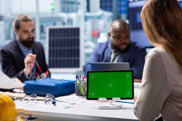 Apple Leads Tech Giants in Pushing Suppliers Toward Clean Energy Adoption