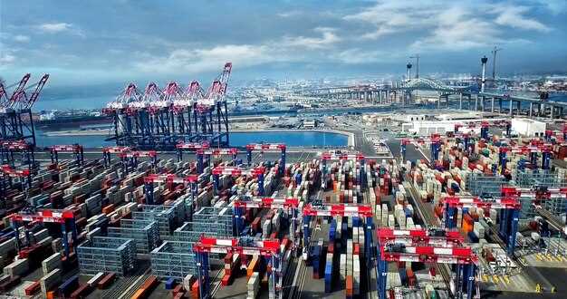 A Moment in Time: CalChamber Urges Action on Port Congestion and Supply Chain Disruptions