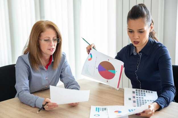 Compare Spot vs Contract Rates: How to Identify Market Trends