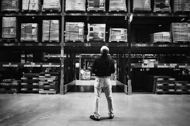 What signals indicate a drop in demand for mega warehouses?