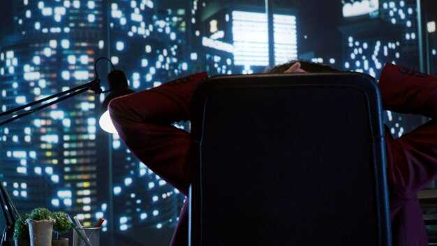 Market Volatility and Crypto Trends: Key indicators and adaptive strategies