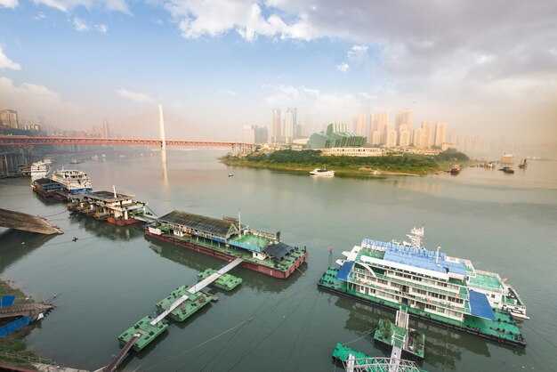 Market dynamics: responses from MSC, Hanjin, and competing carriers