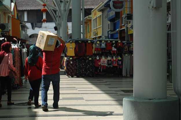 Pitney Bails DHL Hikes and Layoffs: March Freight's Wild Week