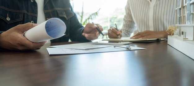 Audience Outreach: amNY Newsletter Signups and Dive Brief Subscriptions