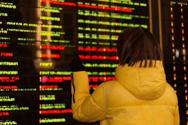 UPS Yields to Teamsters' Strike Threat in 7 States; DHL and Postal Moves – Practical Reporting Plan