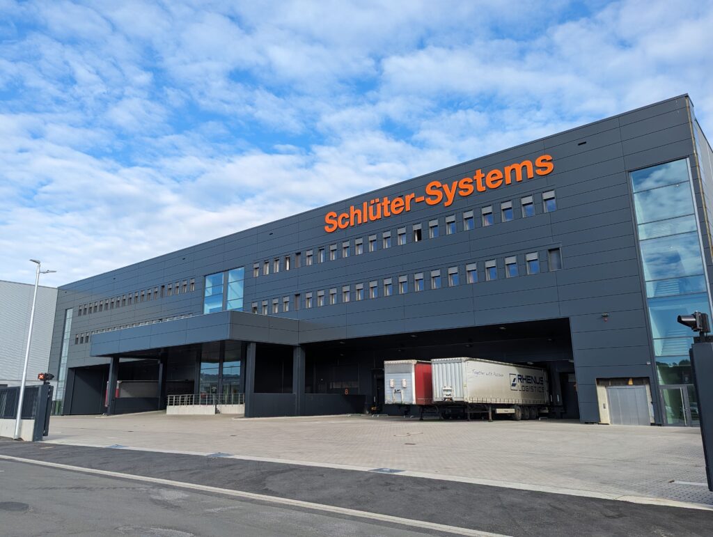 Innovations in Warehouse Management Systems Enhancing Logistics Efficiency