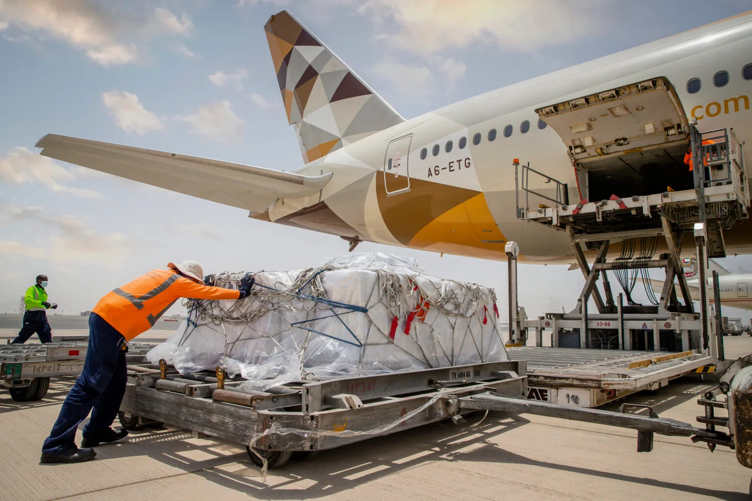 The Evolution of Air Cargo Strategies in Gulf Hubs