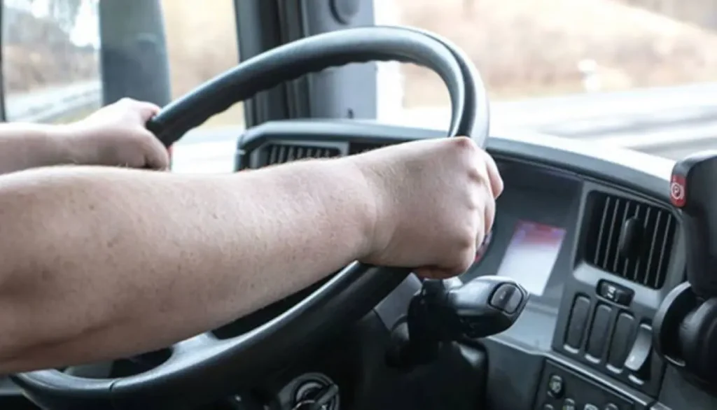 Italië verwelkomt Marokkaans rijbewijs: Een sprong in de logistiek