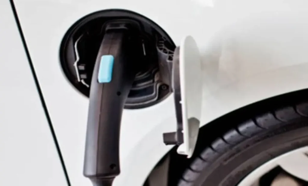 Spanish Consumers Show Reluctance Toward Electric Vehicle Purchases Without Incentives