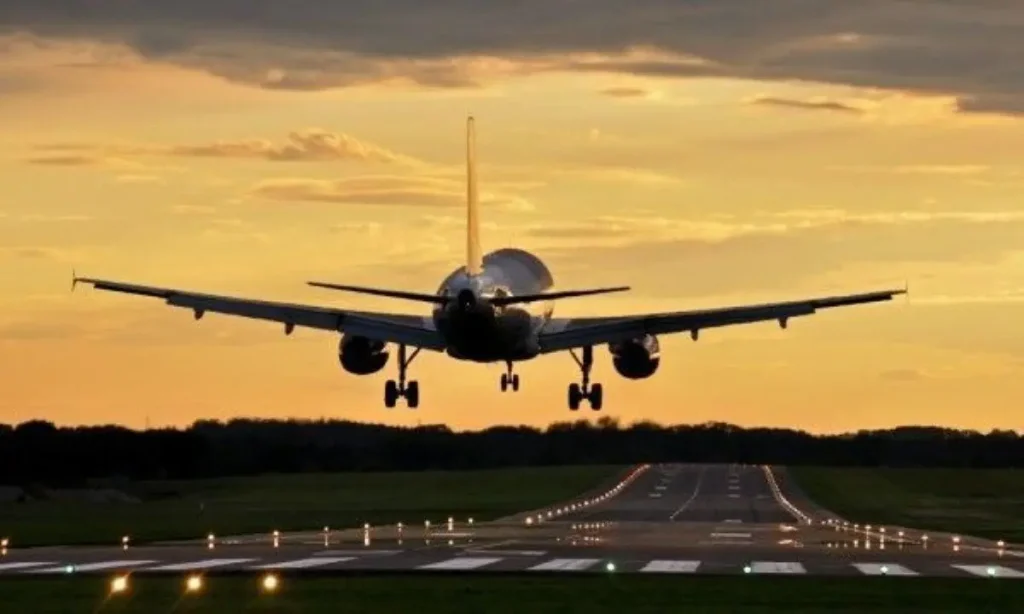 Advocates Rally for Protection of Air Passenger Rights Against Regulatory Cuts